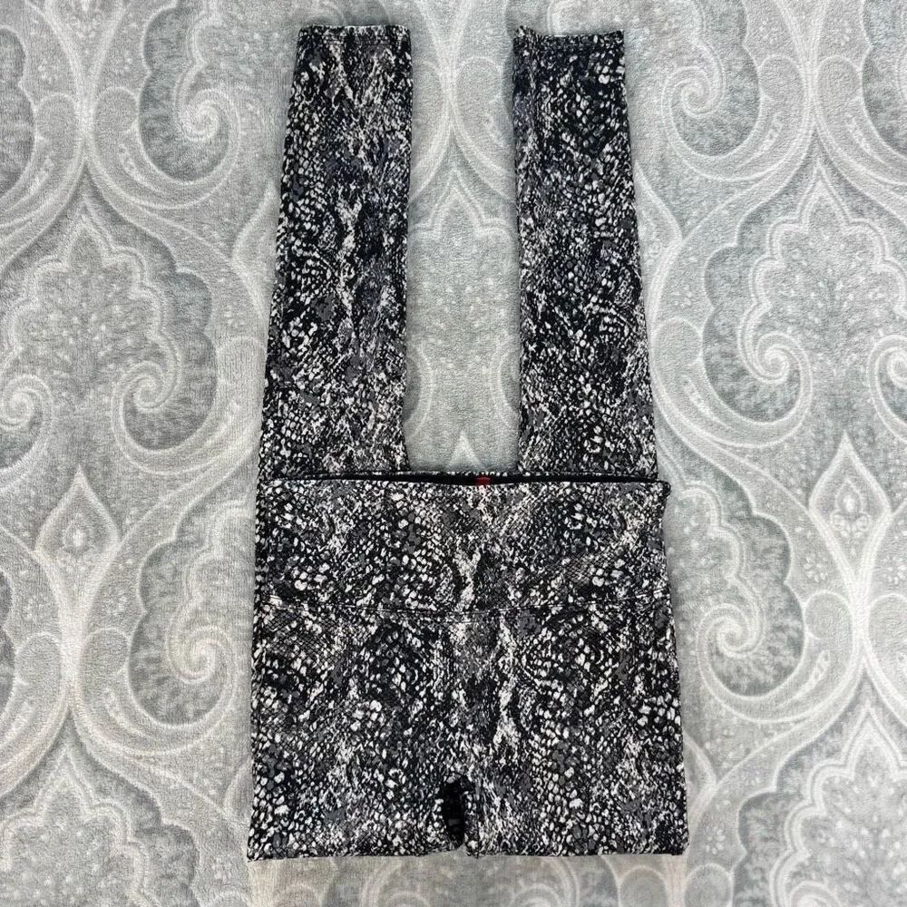 Womens Spanx Faux Leather Snakeskin Leggings
